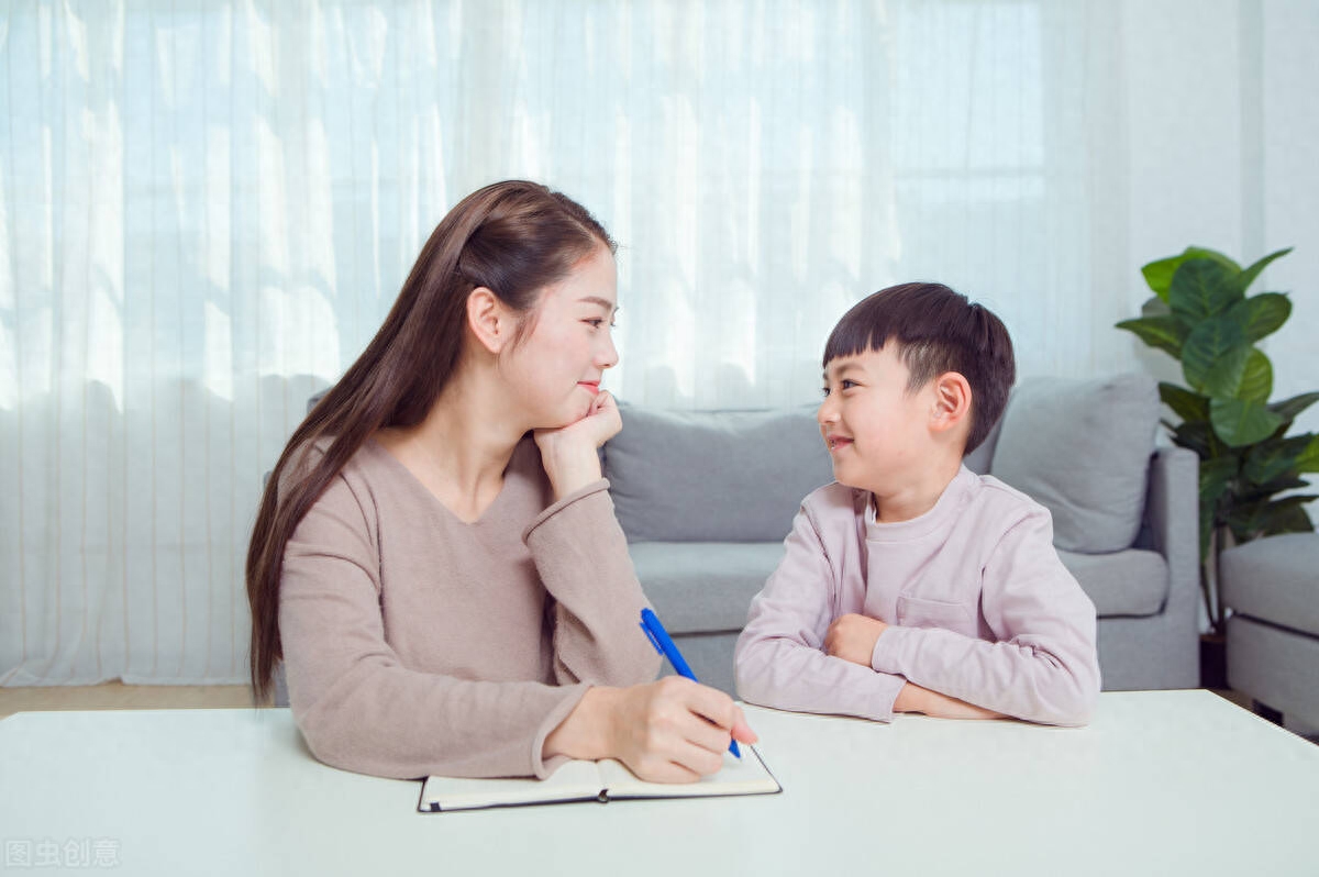 孩子叛逆该怎么办？不要和他吵，这一招就能把他制服.